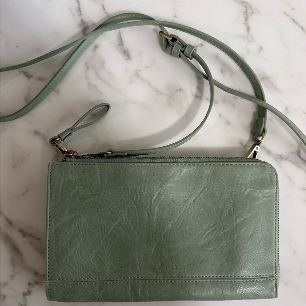 Sleek Green Crossbody Bag
